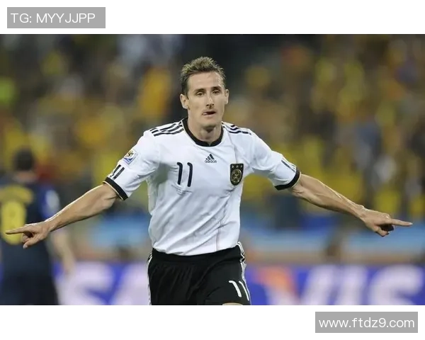 7号足球服曾是众多传奇球星的标志探寻其背后故事与影响力