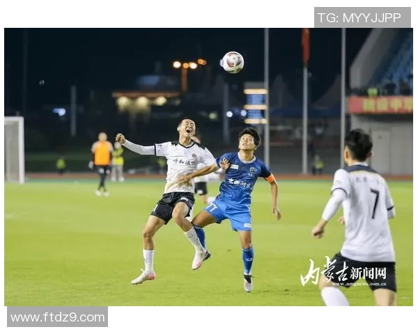 万众瞩目足球巨星闪耀登场球迷热情迎接点燃赛前激情