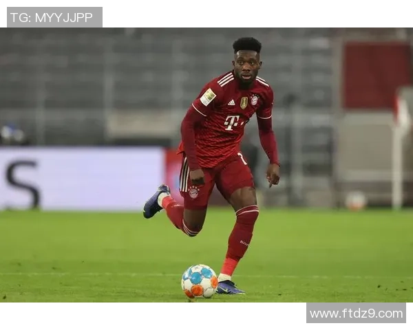 不自律的足球球星一天生活揭秘：训练、晚宴与午夜狂欢的碰撞