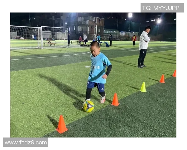 中国最帅足球球星风采展现实力与颜值并存的绿色传奇