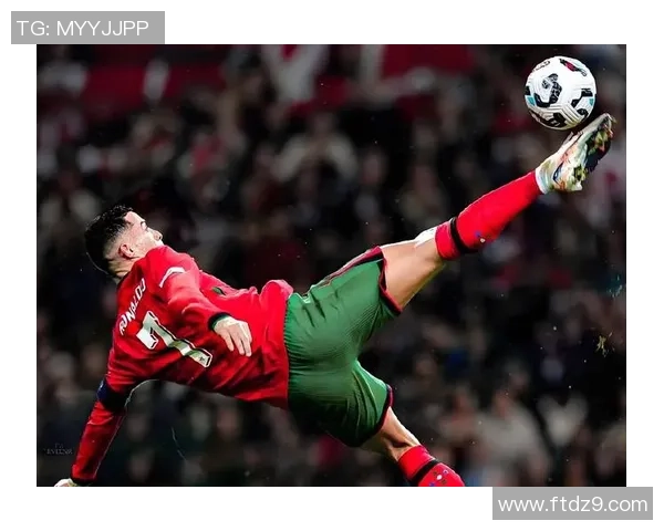 全球足球历史前五大球星盘点及他们的传奇足迹解析 全球足球历史前五大球星盘点及他们的传奇足迹解析